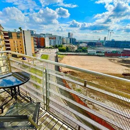 Apartment Guestready - Bright 2 Bedroom Leeds City Centre Apartment *
