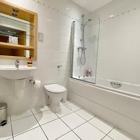 Guestready - Bright 2 Bedroom Leeds City Centre Apartment * Leeds (West Yorkshire)