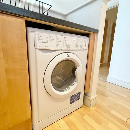 Guestready - Bright 2 Bedroom Leeds City Centre Apartment * Leeds (West Yorkshire)